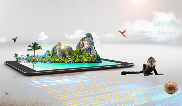 Ein Tablet zeigt eine tropische Insel mit Palmen, Meer und Felsen, die aus dem Bildschirm herausragen. Daneben sitzt ein kleiner Affe, Vögel fliegen am Himmel, und Wörter wie ‚Java‘ und ‚Software‘ schweben in den Wolken – eine kreative Darstellung von Programmierung und virtuellen Welten