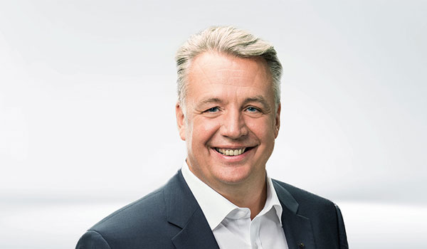 Martin Völker, Management DATAGROUP